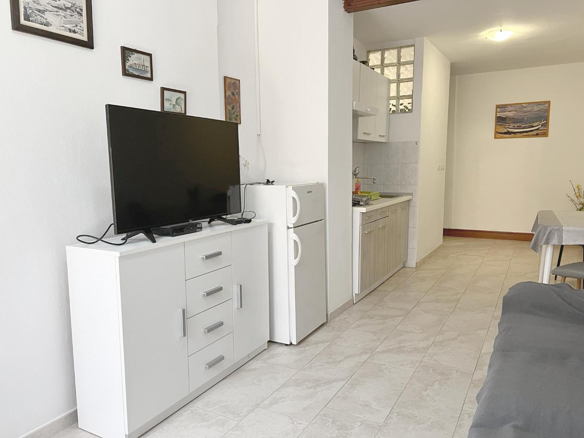 Apartments Ares Ровин Екстериор снимка