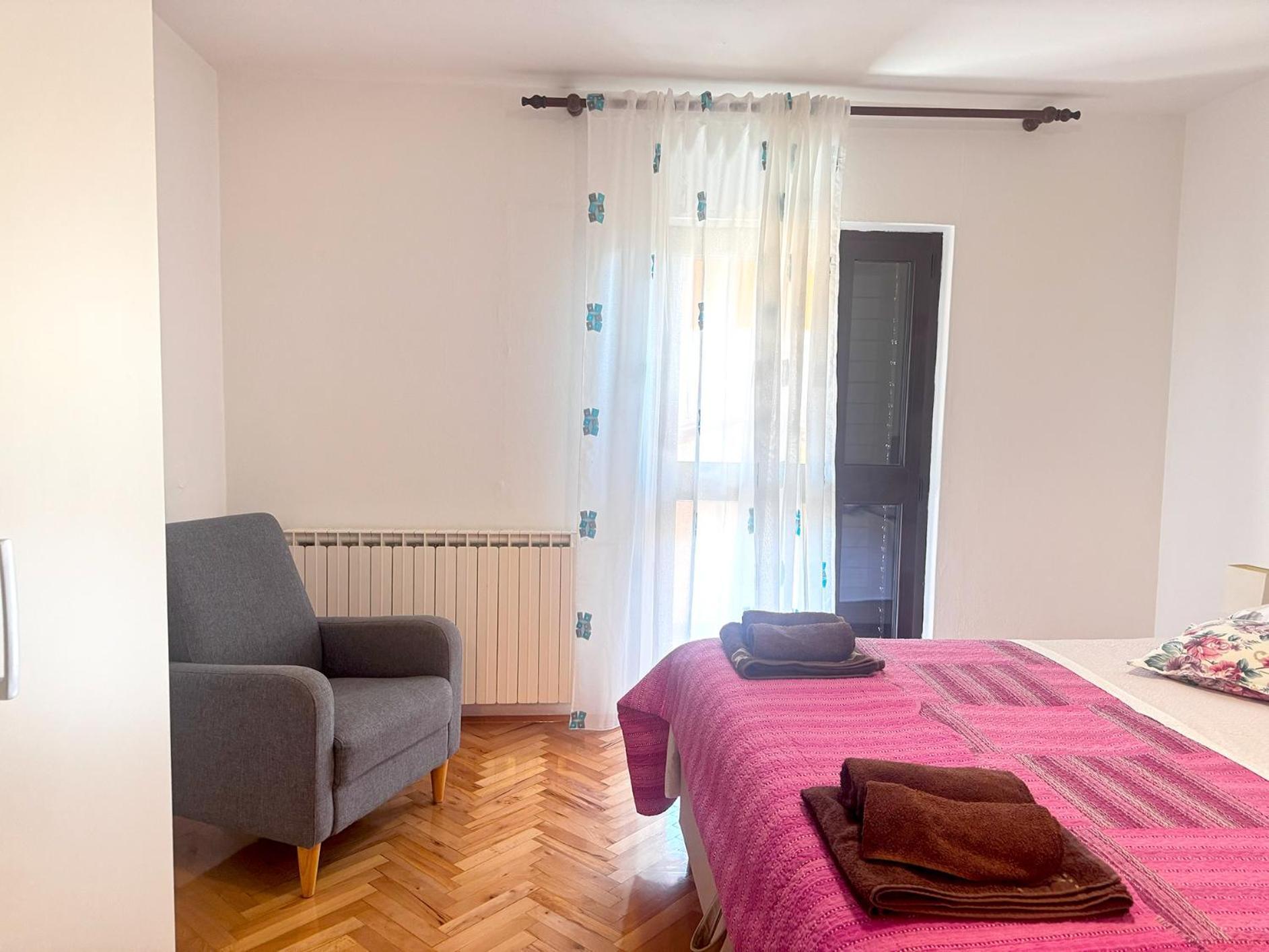Apartments Ares Ровин Екстериор снимка